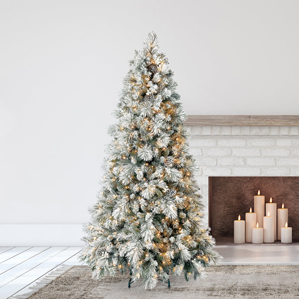 Polygroup Trading Ltd Home Heritage Prelit Artificial Christmas Tree